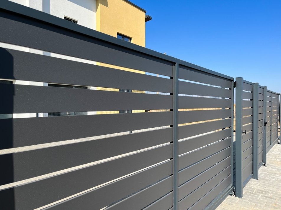 Automatic Garage Door 2.jpg